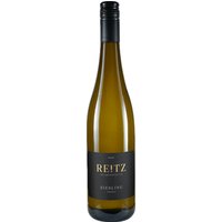 Der Reitz Riesling 2024 aus der Mosel zeigt sich klar und frisch mit einer markanten