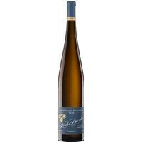 Im Glas präsentiert sich der Kaseler Nies´chen Riesling Großes Gewächs 2022 von Bischöfliche Weingüter Trier mit lebendiger Energie. Das Aromenspiel verbindet reife Pfirsiche