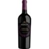 Dunkles Rubinrot prägt das Erscheinungsbild des Primitivo di Manduria 2023. Die Nase wird von intensiven Aromen von Pflaumen