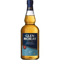 Glen Moray Peated Speyside Single Malt verbindet rauchige Noten mit der eleganten Milde der Speyside-Region. Die Trocknung des Gerstenmalzes über Torffeuer führt zu charakteristischen Lagerfeuer-Aromen