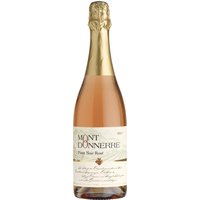 Feine rote Beeren und elegante florale Akzente prägen diesen Winzersekt aus Rheinhessen