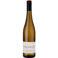 Das Weingut Carl Loewen weiß - der Apfel fällt nicht weit vom Stamm. Im Falle der über 100-jährigen Riesling-Rebstöcke schmücken sich damit auch ihre Nachfahren. In der Selection Massale entnimmt man Pfropfreben