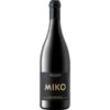 Tiefrot und jugendlich präsentiert sich der Mont Rochelle Miko 2020 aus Franschhoek. Das Cuvée aus 75 % Cabernet Sauvignon und 25 % Cabernet Franc entfaltet ein komplexes Bouquet von Cassis sowie dunklen und roten Früchten