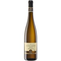 Kräftiges Goldgelb mit grünlichen Reflexen verbindet sich mit einer lebendigen Rieslingaromatik. Die Collection Royal Klingelberger Reserve Spätlese offenbart Düfte von reifem Pfirsich