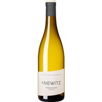 Der Chardonnay aus dem Holzfass vom Weingut Knewitz ist ein vorwiegend in gebrauchten Barrique-Fässern ausgebauter Weißwein