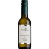 Im Glas präsentiert sich der Kallstadter Kobnert Riesling QbA 2024 in einem kräftigen Gelbgrün mit funkelndem Glanz. Die Aromen reichen von exotischer grüner Banane über Weinbergpfirsich und Honigmelone bis hin zu frischen Zitrusnoten. Am Gaumen verbindet sich eine samtig weiche Textur mit lebendiger Säure