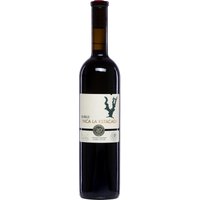 Sattes Kirschrot mit Purpurreflexen kennzeichnet einen Rotwein