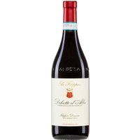 Der Elio Filipino Dolcetto d'Alba 2024 zeigt ein intensives Rot mit violetten Reflexen und erinnert in der Nase an reife Kirschen. Am Gaumen offenbart er süß-fruchtige Aromen und einen weichen Körper