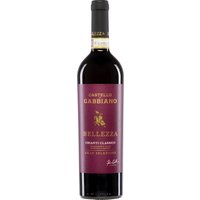 Der Bellezza Chianti Classico Gran Selezione 2019 von Beringer Blass Distribution S.r.l. präsentiert sich in einem intensiven Rubinrot. Das Bukett besticht durch eine feine