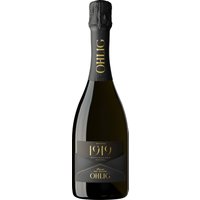 Florale Noten und feine Zitrusnuancen prägen diesen Schaumwein aus dem Rheingau. Die ausgewogene Frucht und die lebendige Perlage verleihen ihm einen frischen Charakter