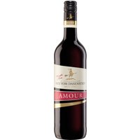 Im Glas präsentiert sich ein intensives Violettrot