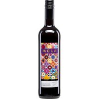 Der De Moya Mola Tinto 2022 stammt aus der Anbauregion Kastilien-León in Spanien. Der Wein zeigt sich in einem klaren Kirschrot mit violetten Reflexen und bietet ein facettenreiches Aromenspiel. In der Nase dominieren Kirsche und Erdbeere