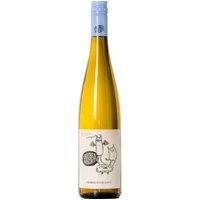 Vielschichtige Frische prägt den Gemischten Satz aus dem Weinviertel. Ein harmonisches Zusammenspiel verschiedener Rebsorten bringt typische Noten von grünem Apfel