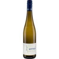 Frische Blütennoten und ein Hauch von Rosenblüte prägen das Bouquet dieses Weißweins. Dazu gesellen sich feine Aromen von Zitrusfrüchten und eine deutliche Mineralität. Am Gaumen zeigt sich eine elegante Struktur mit filigraner Frische