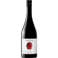 Ein sorgfältig vinifizierter Rotwein aus Somontano: Der Enate Merlot 2021 reifte 15 Monate im Barrique und zeigt ein vielschichtiges Bouquet mit Aromen von reifen Kirschen