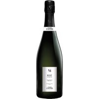 Zartrosa Schimmer und eine feine Perlage zeichnen diesen Champagne aus