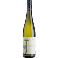 Langenlois bildet mit seiner Rebfläche das Zentrum des Weinbaugebiets Kamptal. Vom hier ansässigen Weingut Jurtschitsch stammt dieser Grüne Veltliner