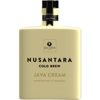Die Verbindung von balinesischem Arabica-Kaffee und cremigem Likör zeigt sich im Nusantara Cold Brew Java Cream Kaffee Likör auf eindrucksvolle Weise. Die Spice Islands Distillery aus Indonesien präsentiert eine Spirituose mit intensiven Kaffeearomen