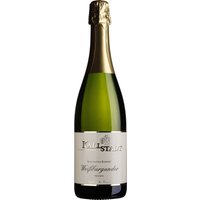 Der Kallstadt Kobnert Weißburgunder Sekt 2021 präsentiert sich im Glas in hellem Goldgelb mit grünen Reflexen und einer feinen Perlage. Die Aromen reichen von reifer Birne