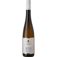 Das Weingut Jakob Schneider steht für Riesling-Kompetenz an der Nahe und das seit über einem Jahrhundert. Dieser trockene Riesling stammt aus dem Norheimer Kirschheck  einer steilen