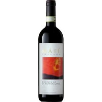 Der 2018er Máté Brunello di Montalcino aus der Toskana zeigt sich in intensivem Rubinrot mit granatroten Reflexen. Das Bouquet offenbart Aromen von schwarzen Kirschen