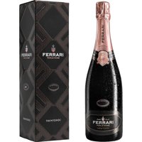 Der Ferrari Perlé Rosé Riserva 2016 aus dem Trentino überzeugt mit seinem zarten Rosé und einem feinen Perlenspiel. In der Nase dominieren Noten von Zitronat und Quittenkonfitüre