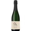 Spritzige Zitrusnoten und eine lebendige Säure prägen den feinen Riesling Sekt aus der Pfalz. Die Mineralität verleiht Tiefe und unterstreicht den trockenen Charakter mit Eleganz. Die Herstellung im Weingut Klohr in Gimmeldingen zeigt sich in der klaren Stilistik und der präzisen Fruchtausprägung. Dieser Sekt eignet sich gut als Begleitung zu leichten Vorspeisen oder frischen Meeresfrüchten.