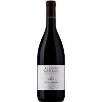 Fast vergessene Rebsorten verleihen dem Valdadige Terradeiforti seinen besonderen Reiz. Ein tiefroter Rotwein zeigt Aromen von Backpflaume