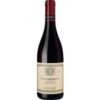 In der 13 Hektar großen Grand-Cru-Appellation Chambertin rangeln sich seit jeher die Spitzenkräfte des Burgunds um die kleinteiligen Parzellen. Natürlich ist auch Louis Jadot aus dem weiter südlich gelegenen Beaune hier aktiv. Mit diesem Pinot Noir zeigt das renommierte Weinhaus eine meisterliche Balance zwischen intensiver Frucht