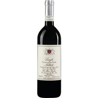 Elio Altare ist ein Revolutionär und Vorreiter des modernen Weinbaus im Piemont und gehört seit der Übernahme des väterlichen Weinguts zu den besten Winzern der Region. Die Qualität seiner Weine ist exzellent. So zeigt sich der Langhe Nebbiolo sehr anmutig und frisch