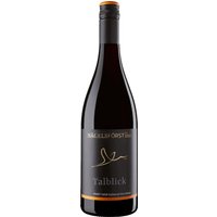 Dichte Aromen reifer roter Beeren verbinden sich bei diesem Pinot Noir mit einer feinen Würze und Anklängen von Bitterschokolade. Die alten Reben und das Terroir in Baden verleihen der Cuvée aus dem Jahr 2019 besondere Tiefe und Eleganz. Saftig