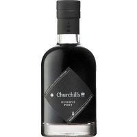 Churchill’s Reserve Port von Churchill Estate ist ein beeindruckender Portwein aus der Douro-Region in Portugal. Die Aromen dieses Reserve Ports sind intensiv und vielschichtig