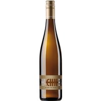 Der Kirchner Merlot Blanc de Noir präsentiert sich im Glas mit leichten lachsfarbenen Nuancen. In der Nase offenbart er eine vielfältige Aromenpalette von roten Beeren
