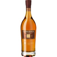 Der Goldmedaillen-Träger der IWSC 2010 von der Brennerei in Tain besitzt ein ausbalanciertes und reiches Bouquet sowie einen vollen Geschmack. Die lange Reifezeit des Glenmorangie 18 Extremly Rare sorgt für den zarten Duft nach Karamell und Vanille