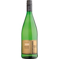 Ein zartes Hellgelb leuchtet im Glas und kündigt einen Weißwein an