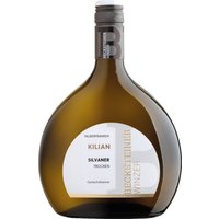 Der Becksteiner Winzer Kilian Silvaner 2023 präsentiert ein Profil mit frischen Akzenten. Zitrusnoten verbinden sich mit mineralischen Nuancen