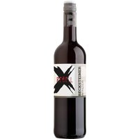 Der Becksteiner Winzer Rebell Cuvée Rot 2020 zeigt sich mit intensivem Kirschrot im Glas. Eine kraftvolle Cuvée aus Spätburgunder und Regent