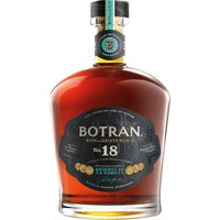 Kräftige Karamellnoten und ein Hauch getrockneter Früchte prägen das aromatische Bild dieses Rums aus Guatemala. In der Nase treten Vanille und würzige Schokoladennoten hervor