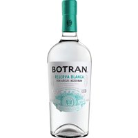 Ron Botran Reserva Blanca Barrique zeigt eine helle strohgelbe Farbe und ein komplexes Aromenspiel. Noten von Vanille