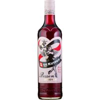 Fruchtige Aromen schwarzer Johannisbeeren verbinden sich mit würziger Frische zu einer ausgewogenen Komposition. Der Bessen Jenever DeKuyper von De Kuyper Royal Distillers überzeugt pur ebenso wie in Cocktails durch seine harmonische Struktur. Diese Spirituose zeigt Vielseitigkeit und passt sowohl zu kräftigem Käse als auch zu süßen Desserts. Sie repräsentiert die Innovationskraft der Niederlande und besticht durch eine klare