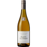 Der Königschaffhauser Vulkanfelsen Blanc de Noirs 2023 spiegelt das vulkanische Terroir Bannas wider und entfaltet ein lebendiges Aromenspiel. Frische Noten von Ananas und saftigem Pfirsich verbinden sich mit feinen Anklängen von Orange und Vanille. Eine ausgeprägte