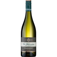 Frische Zitrusaromen verbinden sich mit saftigen Aprikosennuancen und prägen den Charakter dieses Chardonnays aus der Pfalz. Ein dezentes Prickeln in der Nase weist auf eine mineralische Struktur und eine würzige Note hin
