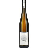 Der Burg Ravensburg HK3 Vol. II Riesling vereint drei sorgfältig ausgewählte Jahrgänge zu einem vielschichtigen Weißwein aus Baden. Das Bukett ist geprägt von gelben Früchten