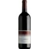 In den Höhenlagen von Lamole reifen die Sangiovese-Trauben für diesen Chianti Classico bei idealen klimatischen Bedingungen. Die Azienda Agricola Fontodi erzeugt daraus einen ausdrucksstarken Rotwein mit Aromen frischer Kirschen und floraler Veilchen. Die Vergärung im Betontank und der anschließende Ausbau in großen Fässern sorgen für eine beachtliche Frische und eine burgundische Eleganz. Feingliedrige Tannine und eine mineralische Struktur verleihen dem Wein Finesse und Komplexität. Dieser Chianti Classico harmoniert gut zu mediterranen Speisen und gereiftem Hartkäse und besitzt ein Reifepotenzial von mindestens 10 Jahren.