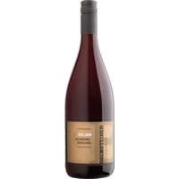 Kräftig in der Farbe zeigt sich dieser Schwarzriesling aus Baden mit einem ausgeprägten Aroma von Waldbeeren. Die feine Säure und die milden Tannine sorgen für eine ausgewogene Struktur. Am Gaumen verbinden sich Dichte und Fruchtigkeit mit einer samtigen Textur. Die Rebsorte