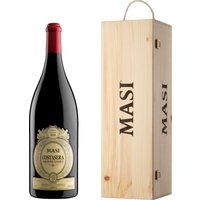 Der Masi Costasera Amarone 2018 präsentiert sich in sattem Rubinrot mit intensiven Aromen von Kirschen und Pflaumen sowie einem Hauch gebackener Früchte. Am Gaumen entfaltet der Wein eine kraftvolle