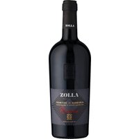 Dunkle Brombeeraromen prägen den Charakter dieses Primitivo di Manduria Riserva 2018. In der Nase zeigen sich Noten von Kirsche und roten Beeren