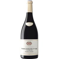 Der 2020er aus der Côte de Nuits zeigt sich tiefrot im Glas und weist Aromen von Erdbeerkonfitüre