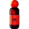 Fruchtige Orangenaromen und feine Hibiskusblüten prägen den lebendigen Charakter von Ode The Natural Aperitif Ruby Wood. Komplexe Bitternoten von Pomeranze