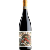 In luftigen Höhen der Valpolicella werden die Trauben für diesen Amarone auf 300 bis 350 Metern kultiviert. Die Beeren trocknen bis Januar